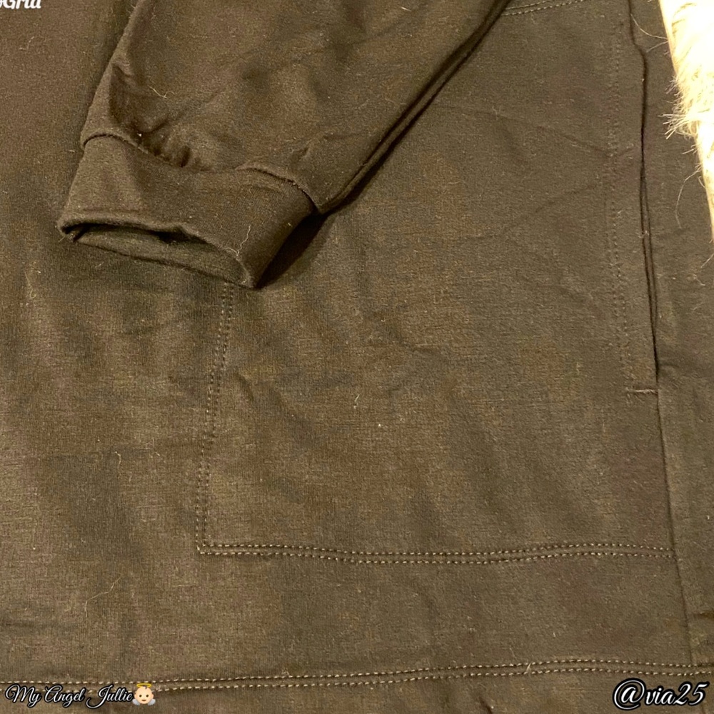 Max Studio Cardigan Women’s Sweater Size: Medium Color: Black - Picture 10 of 10